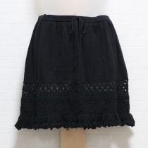 黒レース編み使いニットタブリエ