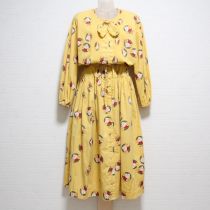 黄サンタプリントワンピース