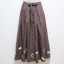 茶ネームワッペン使いスカート