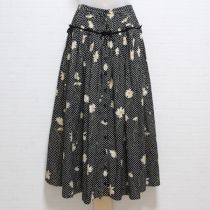 黒ドットマーガレットスカート
