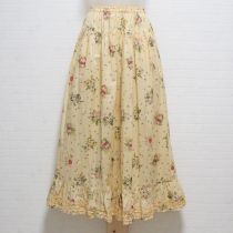 黄花柄スカート