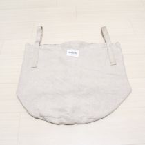 ベージュロゴパッチバケツバッグ