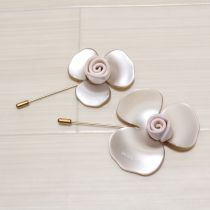 ピンク系花ピンブローチ2個セット