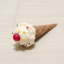 クリームスイーツアイスクリームブローチ