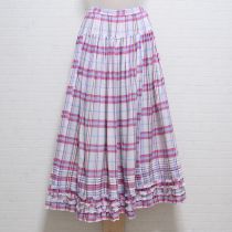 白×赤系チェックスカート