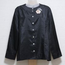 黒花モチーフ付きブラウス【M】