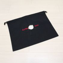 黒リボンカメリア刺繍巾着