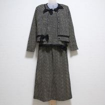 黒リボン使い水玉カットソーアンサンブル&スカート