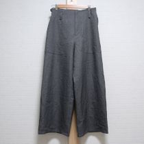 グレーワイドパンツ
