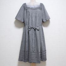 黒系ピコフリルワンピース