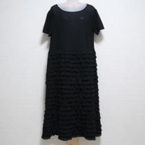 黒段々フリルワンピース