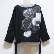 黒カメリアプリントブラウス