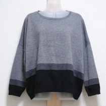 グレーカメリア3トーンセーター