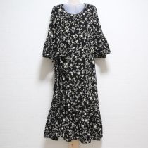 黒花柄姫袖ワンピース