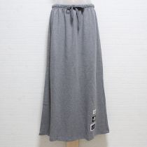 グレーネーム付きカットソースカート