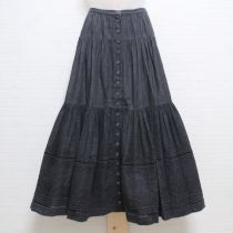 黒デニムピンタックスカート