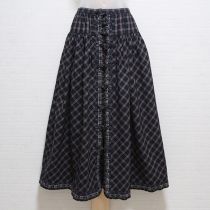 黒系チェックフリルオーバースカート