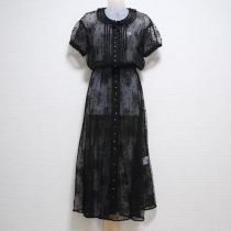 黒フラワーレースワンピース