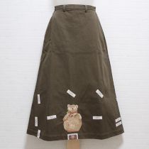 カーキだるまくま刺繍スカート