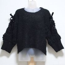 黒クロッシェ袖セーター