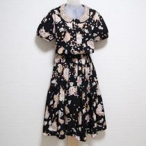 黒ティーカッププリントワンピース
