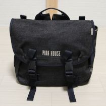 黒ロゴ刺繍デニムリュック