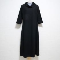 黒レース使いウールワンピース