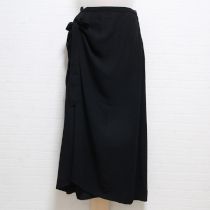 黒ジョーゼットたくし上げスカート