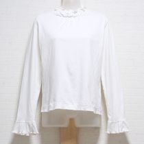 白ピコットハイネックカットソー