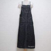 黒ロゴ入りジャンパースカート