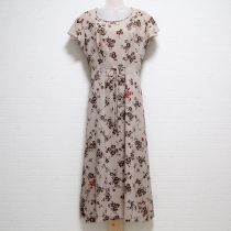 ベージュシルエット花ワンピース