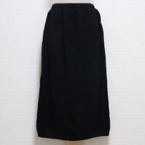 黒タイトニットスカート