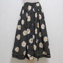 黒ドットマーガレットスカート