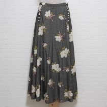 黒ドットマグノリアパール使いポリスカート