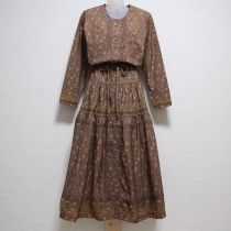 茶系ブレード使い花柄ワンピース