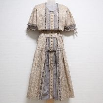 茶ギンガム使い花柄ワンピース