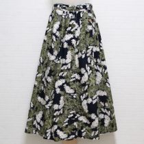 黒マーガレットスカート