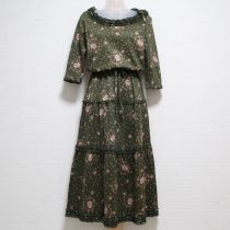 カーキマイセン調ブーケカットソーワンピース