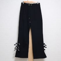 黒ロゴリボン使いカットソーパンツ