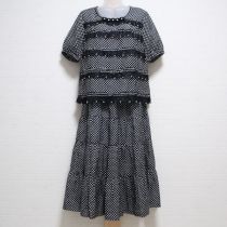 黒レース使いシルクブレンド水玉ブラウス&スカート