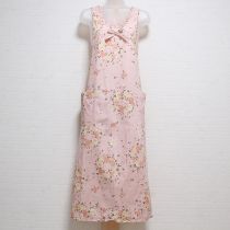 ピンク薔薇リースエプロン