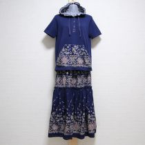 ネイビーバンダナ柄カットソー&スカート