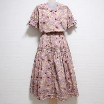 ピンク野薔薇柄ピンタックワンピース