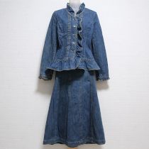 紺フリル使いデニムブラウススーツ