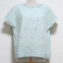 薄荷小花刺繍ローン使いカットソー