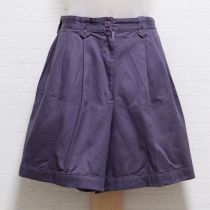 パープルショートパンツ
