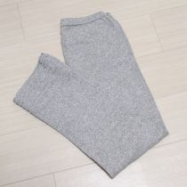 グレー裾ボタンレギンス