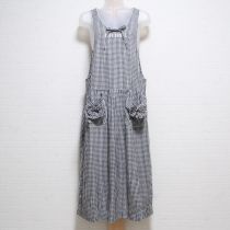 黒ギンガムロゴ入りジャンパースカート