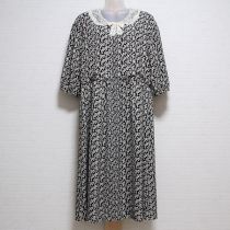 黒蔓花ポリワンピース