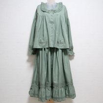 薄荷フリル使いローンブラウス&スカート